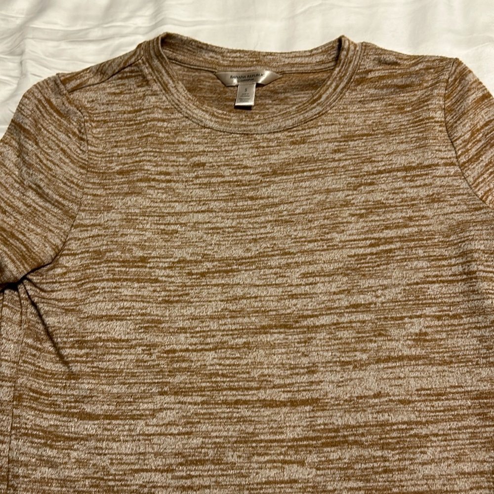 Banana republic sweater. Soft  and comfy.